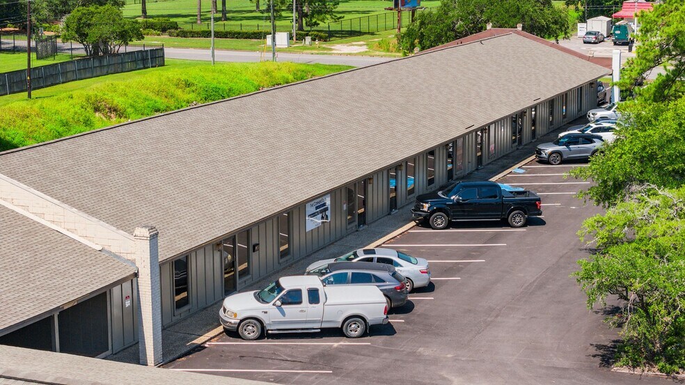 More Photos Of 857 Downtowner Blvd, Mobile Office For Sale