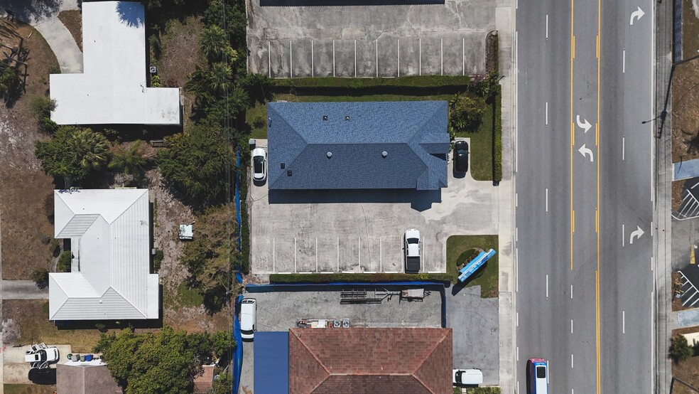 More Photos Of 1541 Prosperity Farms Rd, West Palm Beach Medical For Sale