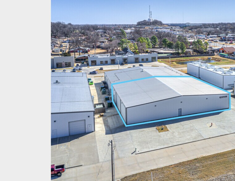 More Photos Of 1120 N Birch Ave, Broken Arrow Industrial For Sale