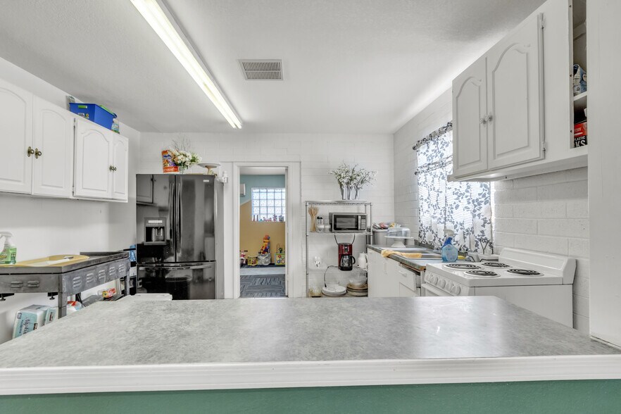 More Photos Of 507 Mahoney ave, Buckeye Religious Facility For Sale