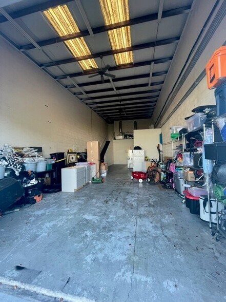 More Photos Of 5405 Taylor Rd, Naples Showroom For Sale