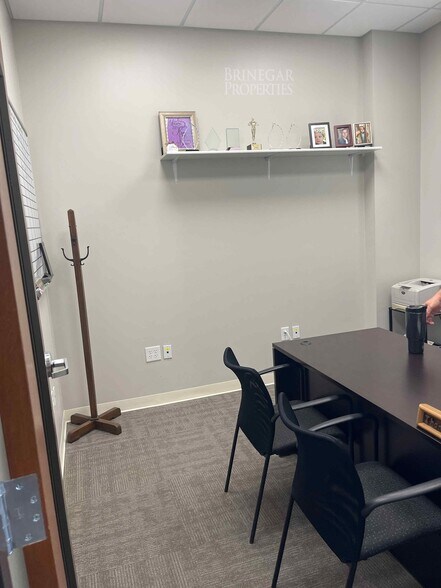 More Photos Of 9017 W State Highway 29, Liberty Hill Office For Sale