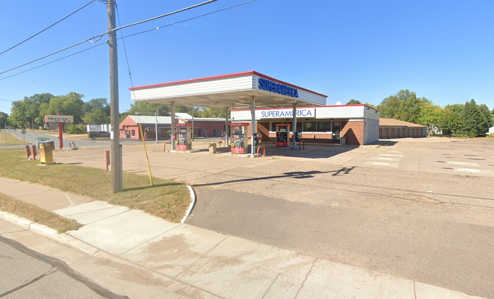 Primary Photo Of 1903 Stout Rd, Menomonie Convenience Store For Lease