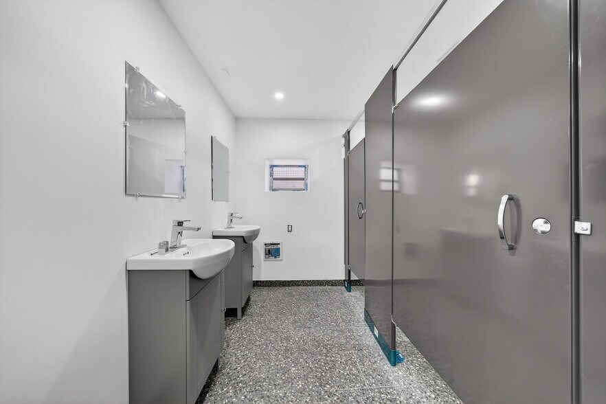 More Photos Of 50 Earl St, Hamilton Daycare Center For Sale