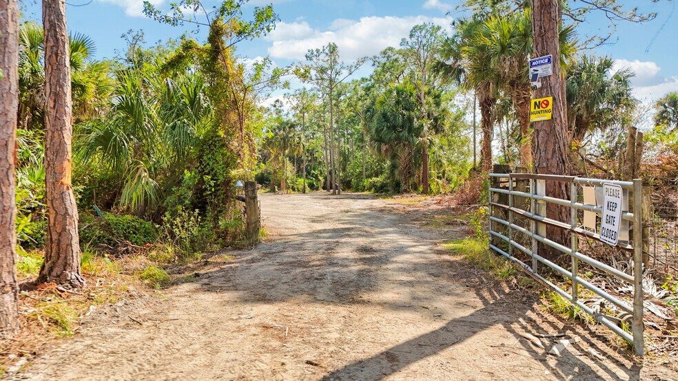 More Photos Of 11500 SW Warfield Blvd, Indiantown Land For Sale