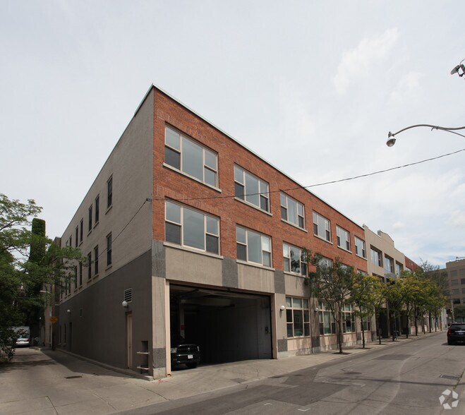 More Photos Of 10 Alcorn Ave, Toronto Office For Lease