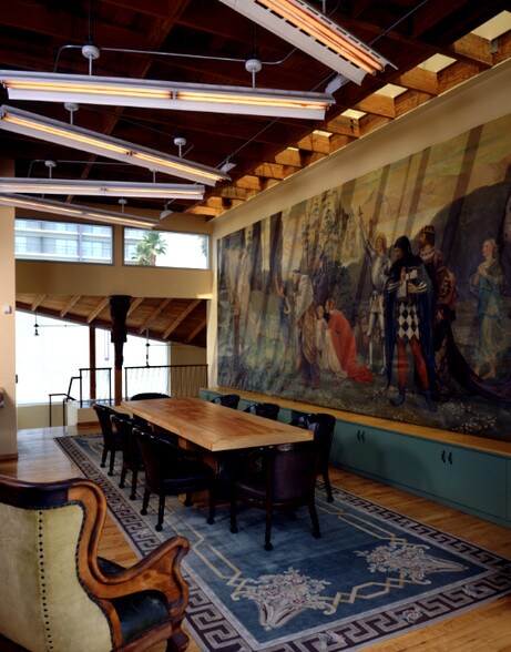 More Photos Of 15422 Ventura Blvd, Sherman Oaks Loft Creative Space For Lease