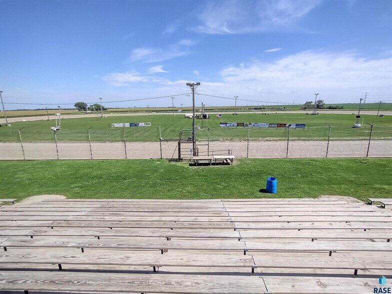 More Photos Of 1300 SE 3rd Ave, Miller Land For Sale