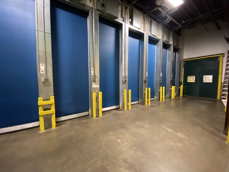 More Photos Of 707 Airport Rd, Bismarck Distribution For Sale