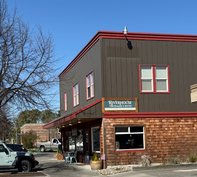 More Photos Of 12403 1st Ave S, Seattle Service For Sale