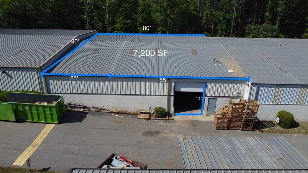 More Photos Of 900 Freedom Dr, Raleigh Warehouse For Lease