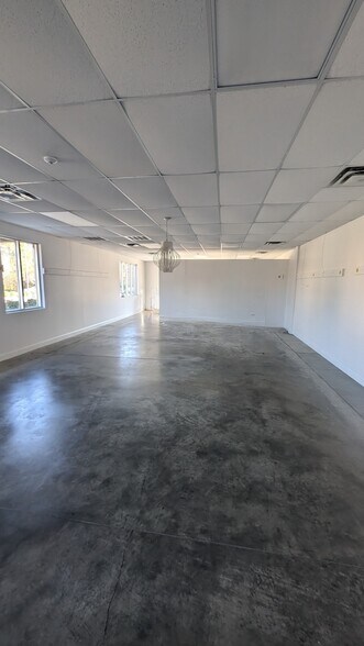 More Photos Of 16610 Old Statesville Rd, Huntersville Storefront Retail Office For Lease