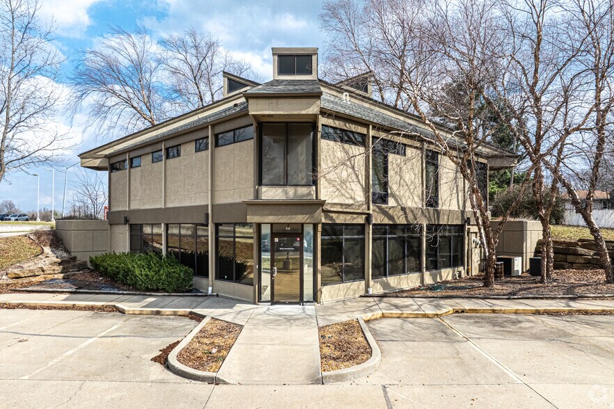More Photos Of 510-512 NW Mock Ave, Blue Springs Medical For Lease
