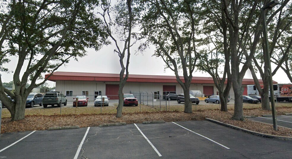 More Photos Of 1100 Grape Ave, Saint Cloud Warehouse For Sale