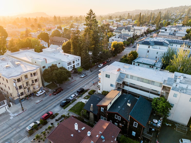 More Photos Of 1643 Oxford St, Berkeley Apartments For Sale
