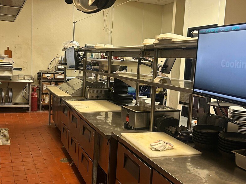 More Photos Of 4201 Indian Bayou Trl, Destin Hotel For Lease