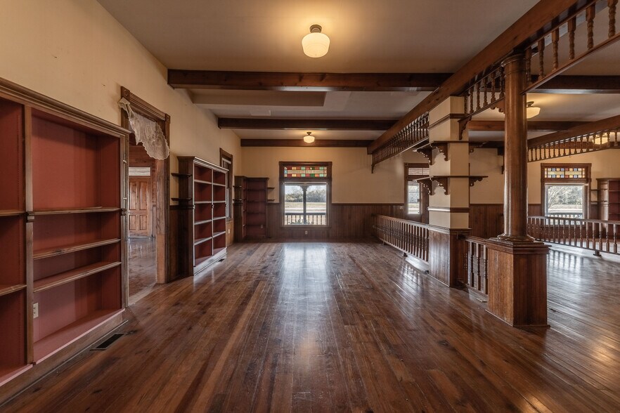 More Photos Of , Marion Unknown For Sale