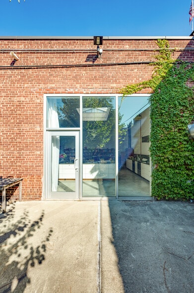 More Photos Of 1624 George St, Ridgewood Warehouse For Sale