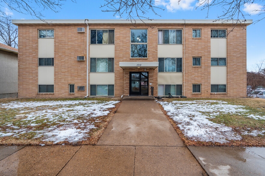 Primary Photo Of 1010 Lafond Ave, Saint Paul Apartments For Sale