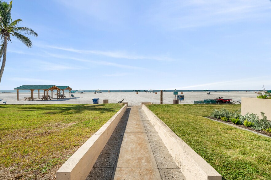 More Photos Of 5966 Midnight Pass Rd, Sarasota Hotel For Sale