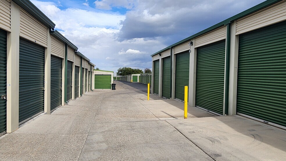 More Photos Of 239 N 9th St, Montrose Specialty For Sale