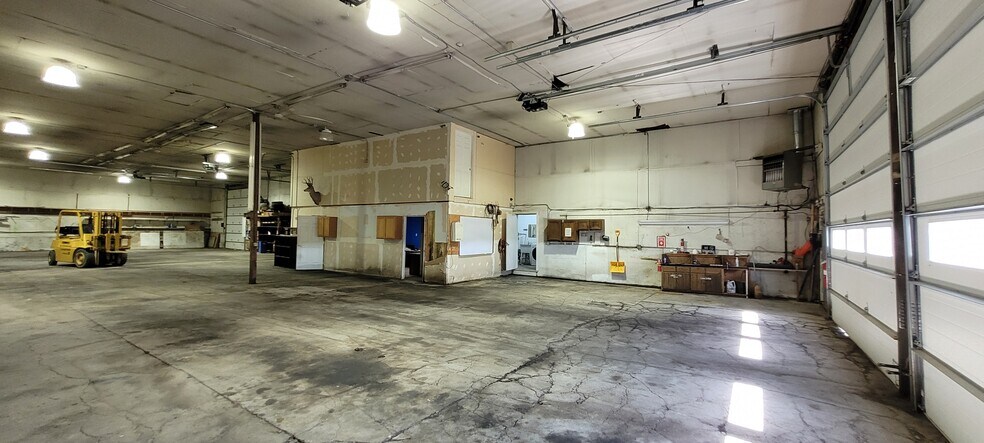 More Photos Of 3105 Vaughn Rd, Great Falls Industrial For Sale