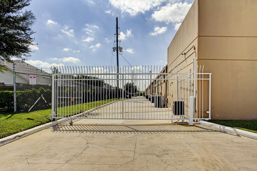 More Photos Of 24914 SH 249, Tomball Unknown For Lease