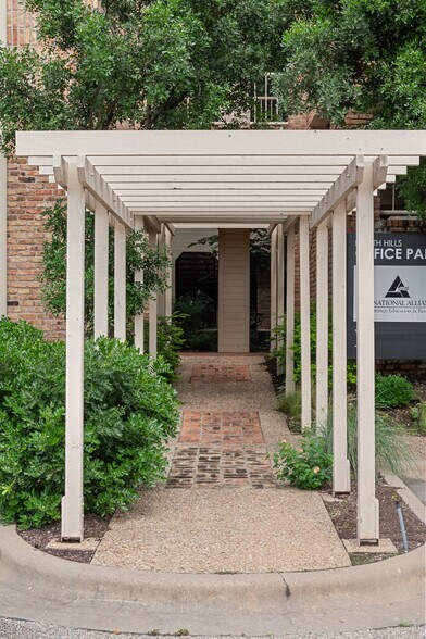 More Photos Of 3624 North Hills Dr, Austin Medical For Sale