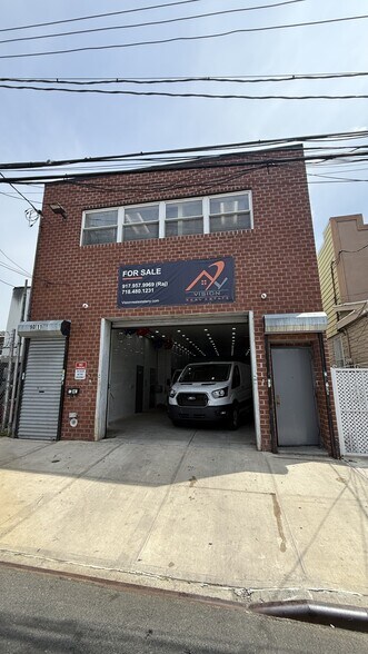 More Photos Of 9011 130th St, Richmond Hill Warehouse For Sale