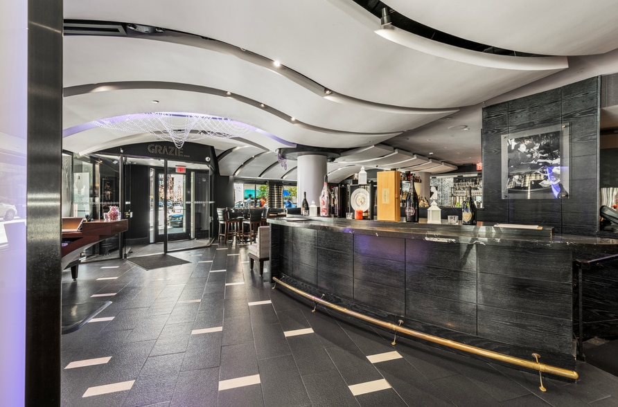 More Photos Of 50 Park Plz, Boston Hotel For Lease