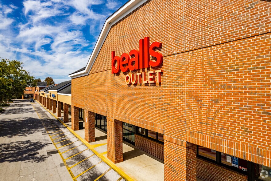 More Photos Of 8805-8995 W Colonial Dr, Ocoee Unknown For Lease