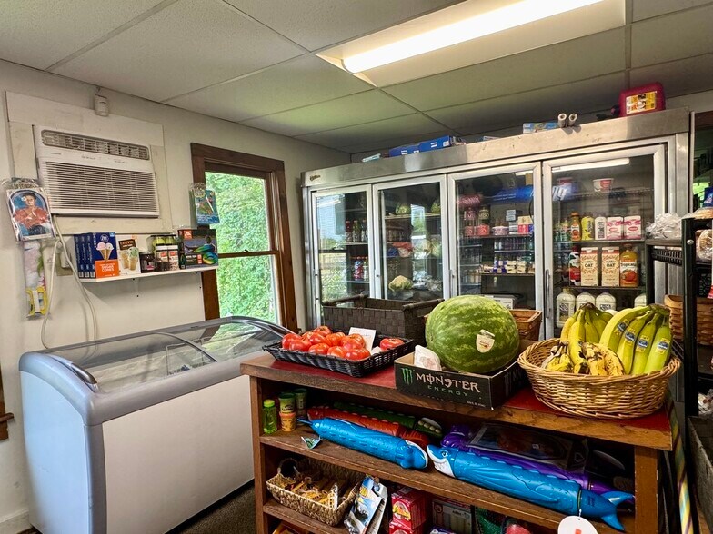More Photos Of 101 River St, Conway Convenience Store For Sale