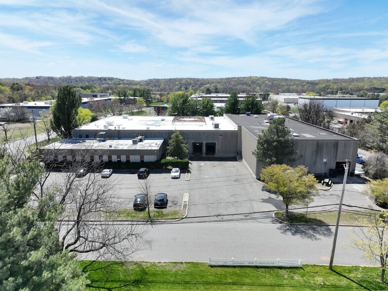 More Photos Of 133 Bauer Dr, Oakland Warehouse For Sale