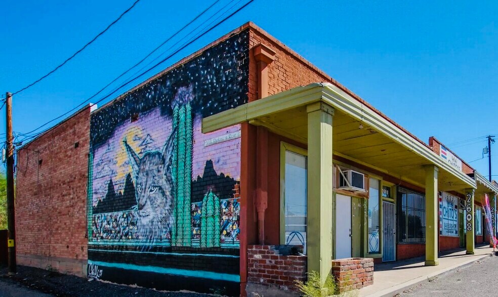 More Photos Of 2600-10 N Stone Ave, Tucson General Retail For Sale