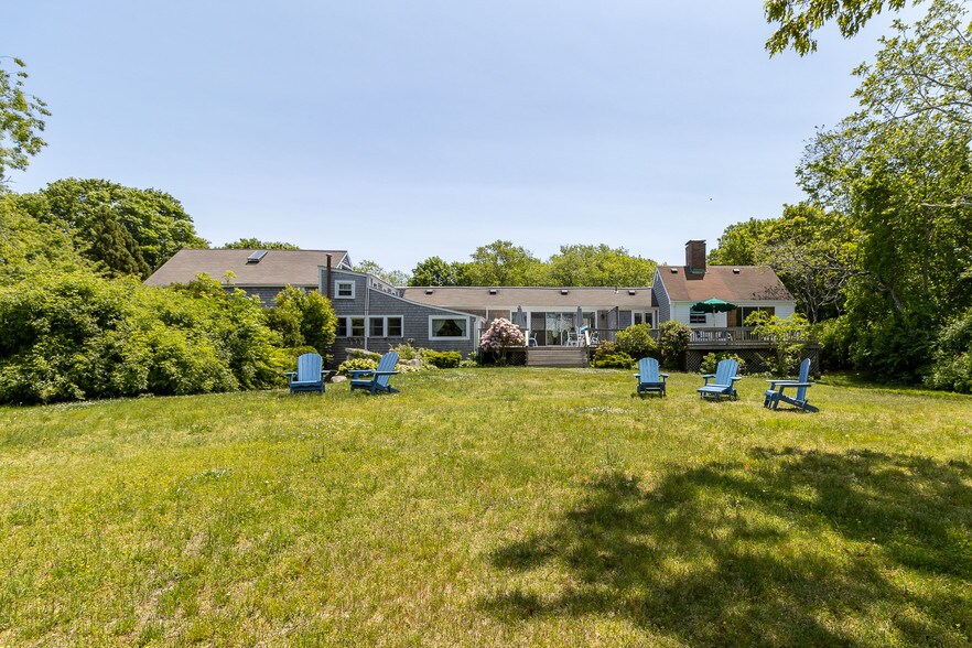 More Photos Of 2504 Main St, West Barnstable Hotel For Sale