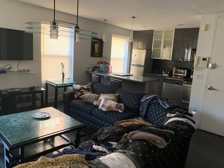 More Photos Of 250 E 32nd St, New York Office Residential For Sale