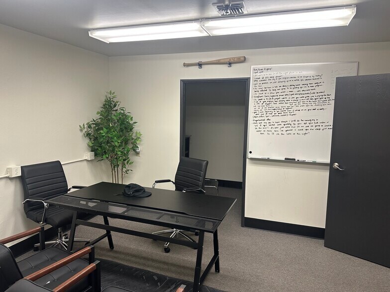 More Photos Of 8460 Red Oak St, Rancho Cucamonga Warehouse For Lease