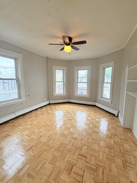 More Photos Of 61-75 Bingley Ter, Johnston Apartments For Sale