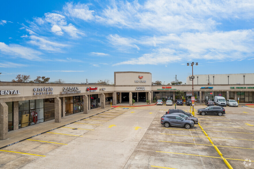 Primary Photo Of 5901 Westheimer Rd, Houston Unknown For Lease