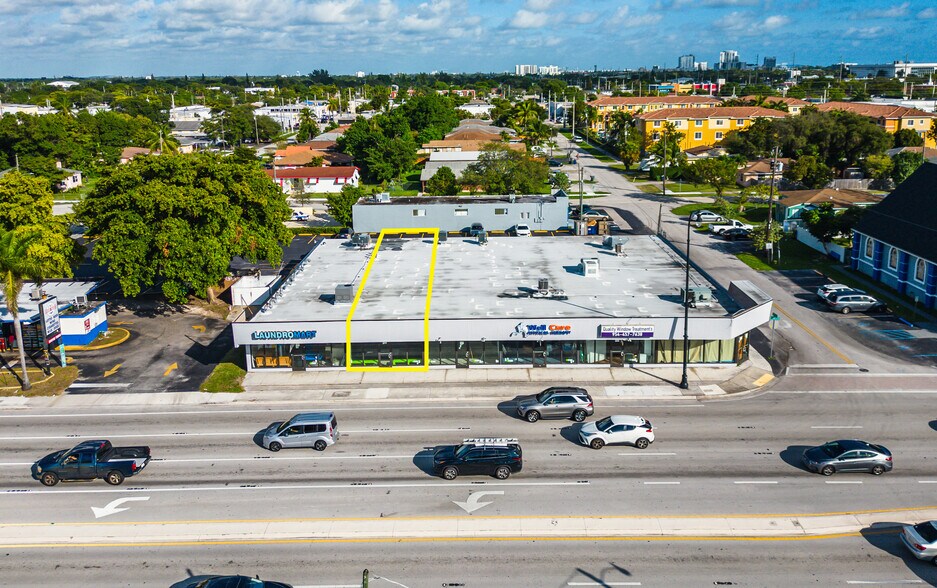 Primary Photo Of 300-310 W Hallandale Beach Blvd, Hallandale Beach Storefront Retail Office For Lease