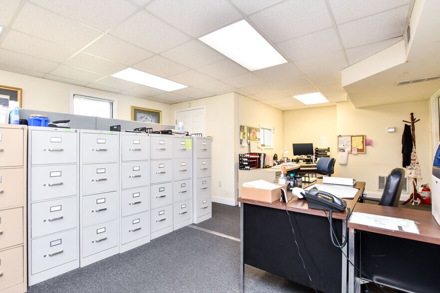 More Photos Of 124 N Charleston St, Blacksburg Warehouse For Sale