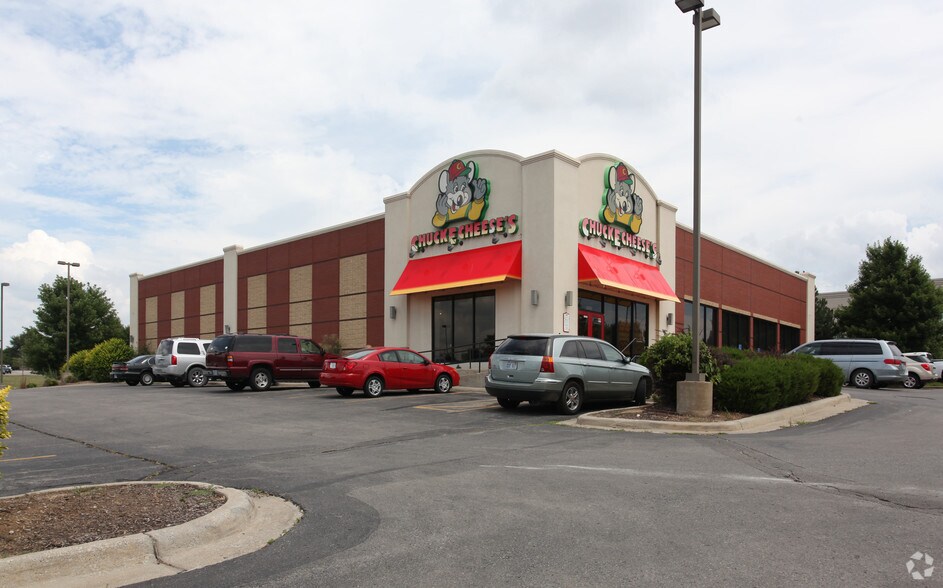 Primary Photo Of 15225 W 134th Pl, Olathe Freestanding For Lease