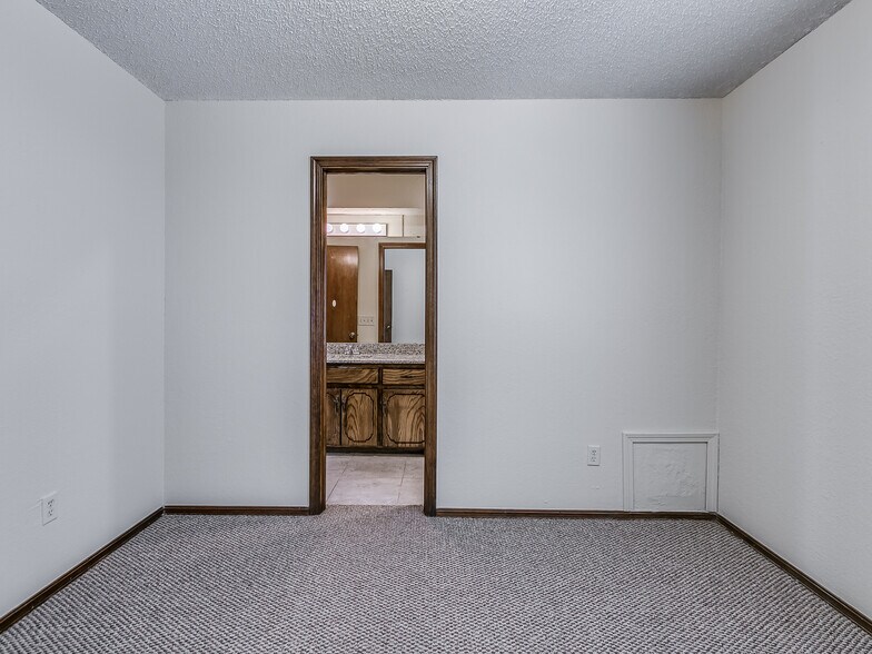 More Photos Of , Oklahoma City Specialty For Sale