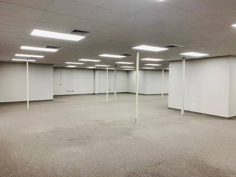 More Photos Of 1809 24th Ave, Gulfport Storefront Retail Office For Lease