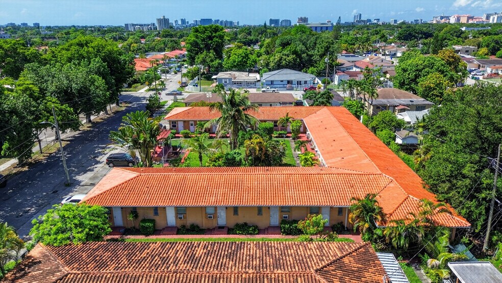 More Photos Of 140 SW 30th Ct, Miami Apartments For Sale