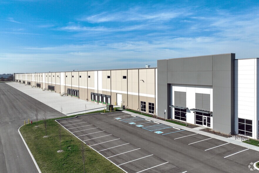 More Photos Of 4212 Owens Farm Ct, Greenfield Distribution For Lease