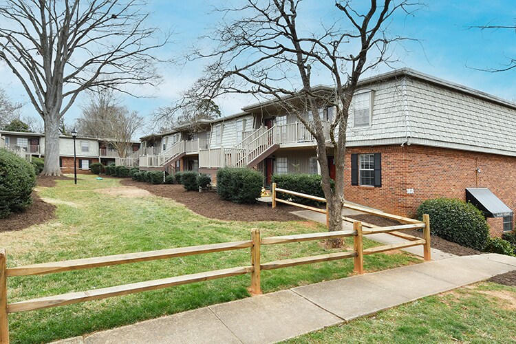 More Photos Of 3812 Country Club Rd, Winston-Salem Apartments For Sale