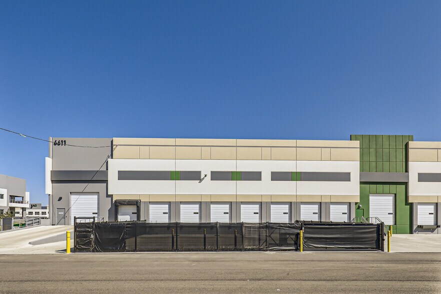 More Photos Of 26100-26120 E 68th Ave, Aurora Warehouse For Lease