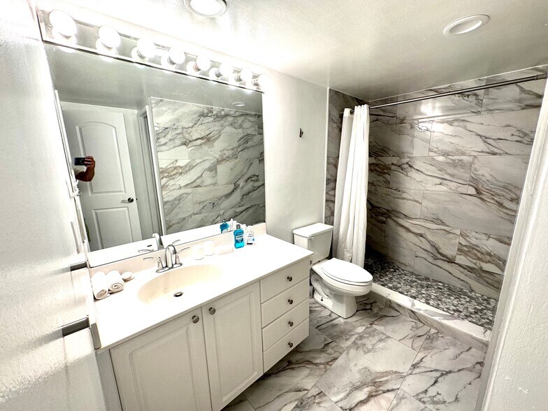More Photos Of 19370 Collins Ave, Sunny Isles Beach Apartments For Sale