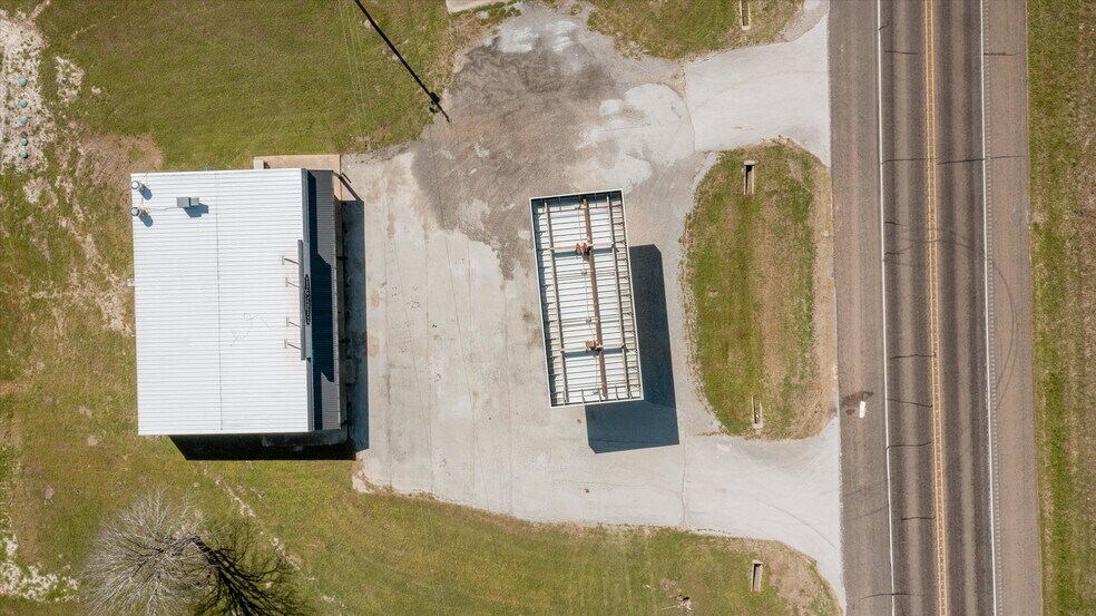 More Photos Of 6893 TX-19, Crockett Freestanding For Sale